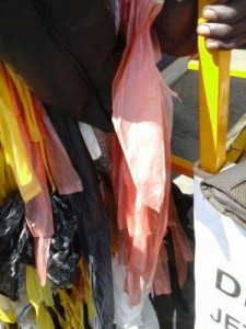 Lutte contre l'utilisationplastique de sachets plastique à dakar 6